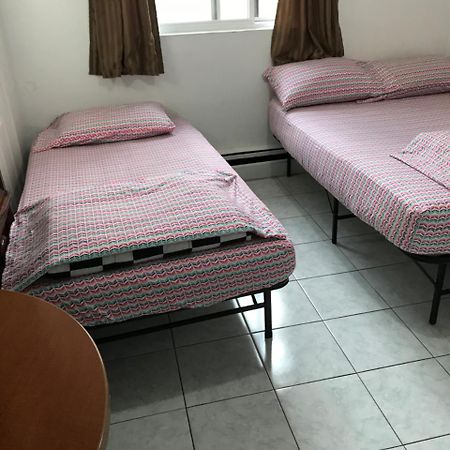University Apartment โตรอนโต ภายนอก รูปภาพ