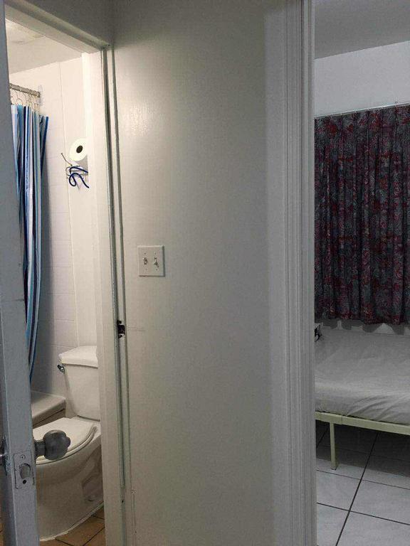 University Apartment โตรอนโต ภายนอก รูปภาพ