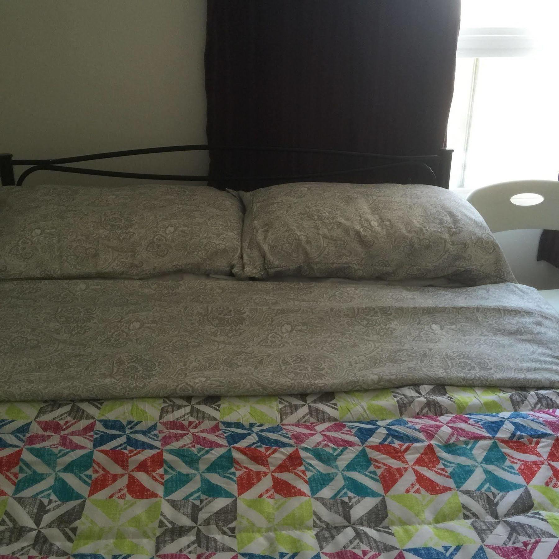 University Apartment โตรอนโต ภายนอก รูปภาพ