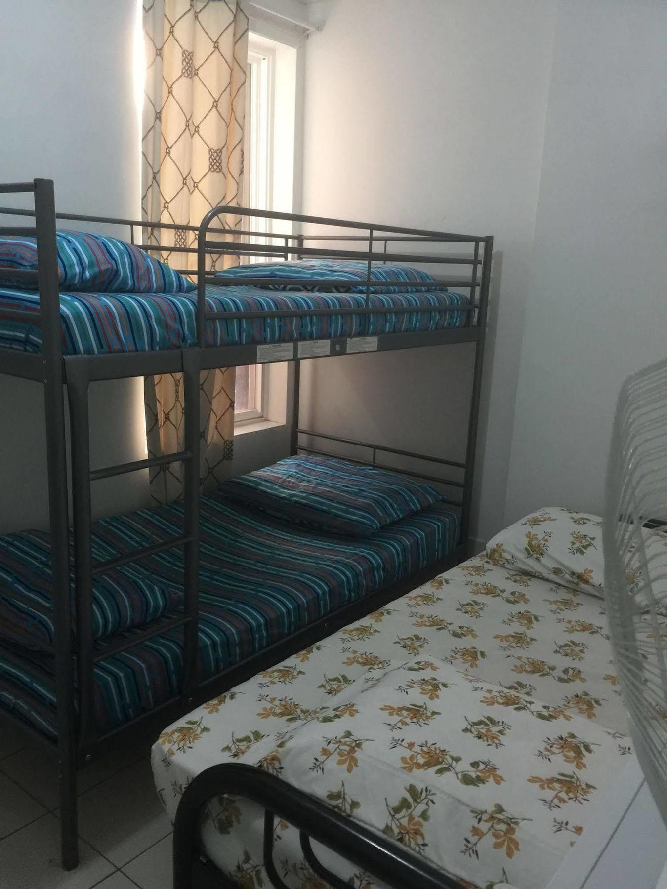 University Apartment โตรอนโต ภายนอก รูปภาพ