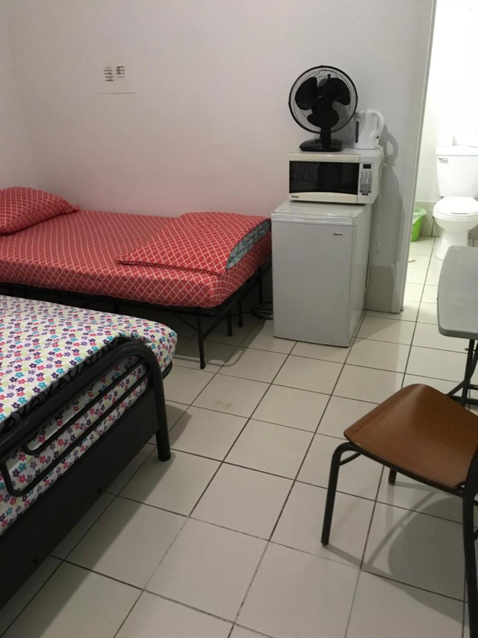 University Apartment โตรอนโต ภายนอก รูปภาพ