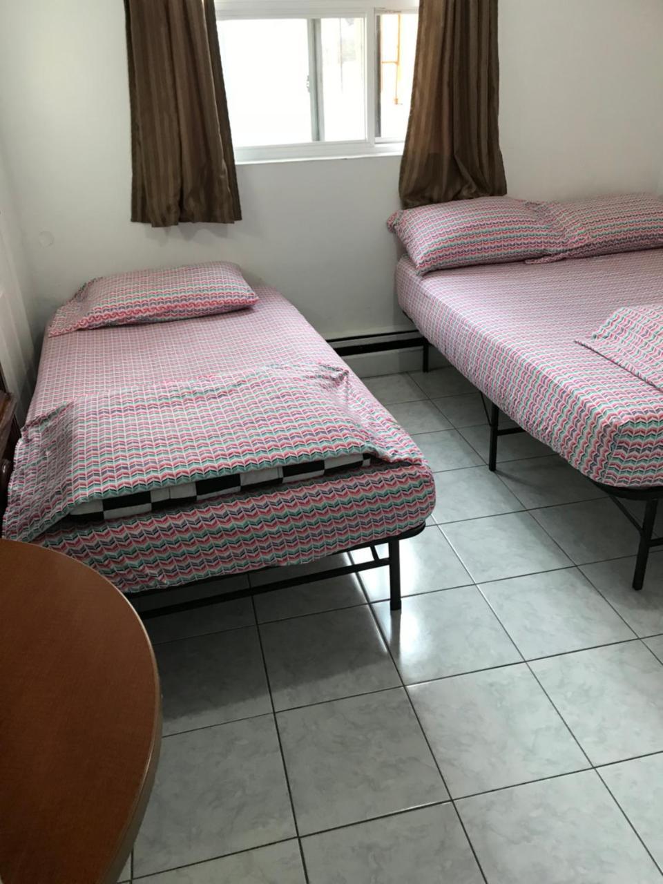 University Apartment โตรอนโต ภายนอก รูปภาพ