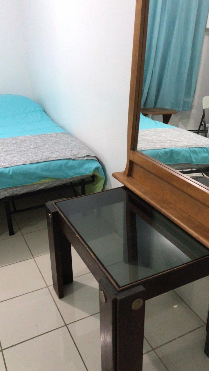 University Apartment โตรอนโต ภายนอก รูปภาพ