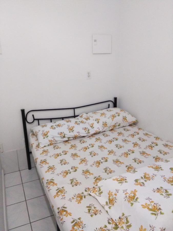 University Apartment โตรอนโต ภายนอก รูปภาพ